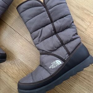 The North Face Dark Brown Quilted Winter Boots